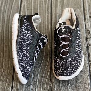 Kid's Bungee Cord Laceless Lightweight Sneakers